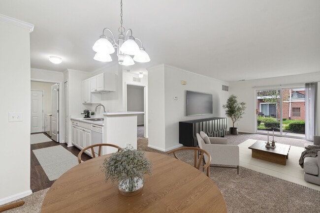 Building Photo - Westbury Apartments