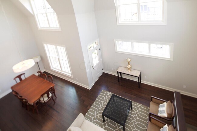 Building Photo - 84 N 6th St