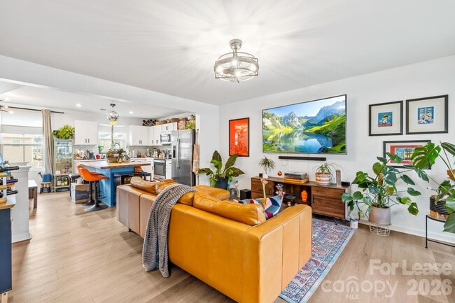 Building Photo - 6312 Cutwater Cir