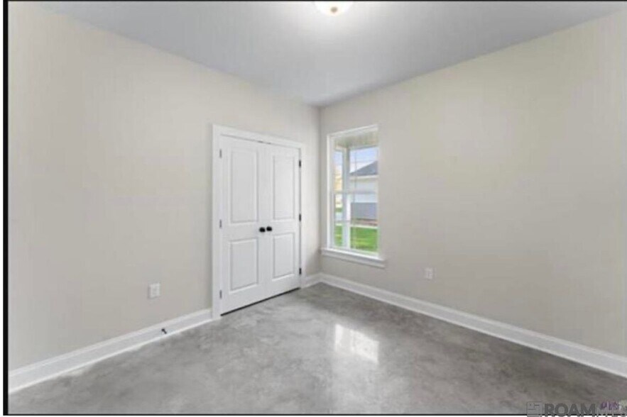 Building Photo - 29537 Bloss Ave