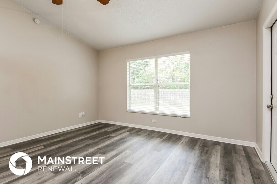 Building Photo - 1576 Cypress Woods Cir