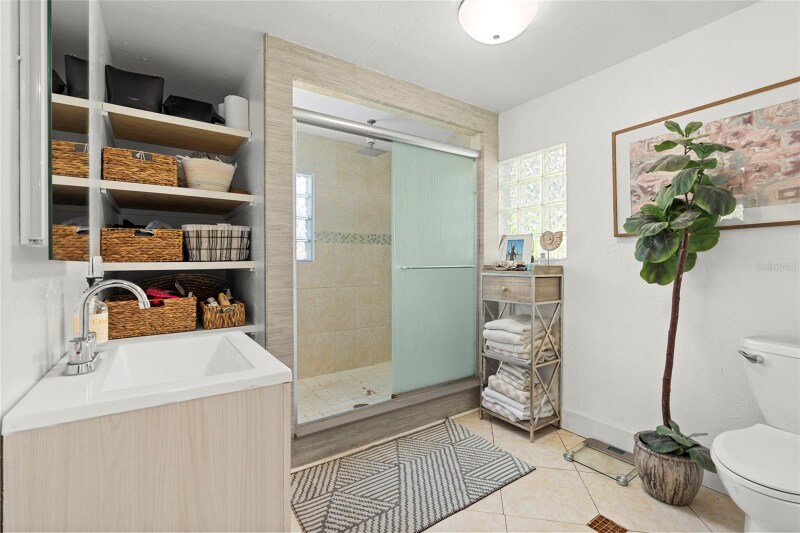 Building Photo - 7095 111th St N