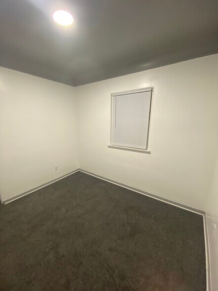 Building Photo - 21 Bellevue St