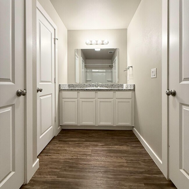 Building Photo - 2145 Kokomo Ave