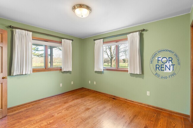 Building Photo - 7255 E Baldwin Rd