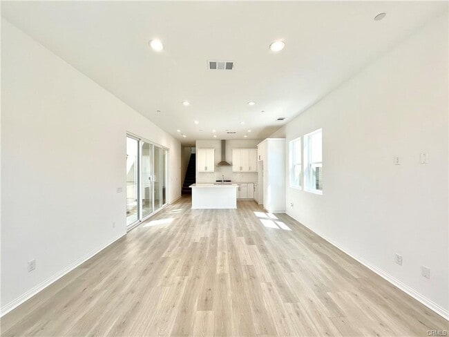 Building Photo - 27360 Alpine Mdws Ct