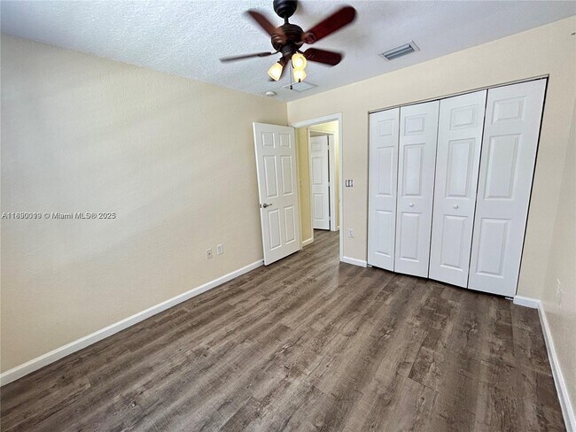 Building Photo - 7828 Parsons Pine Dr