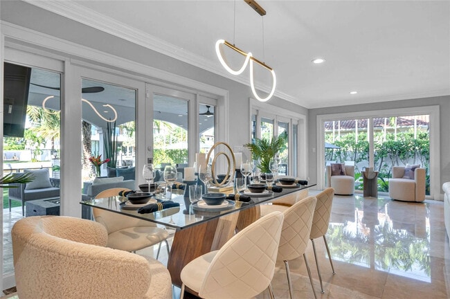 Building Photo - 2323 Delmar Pl