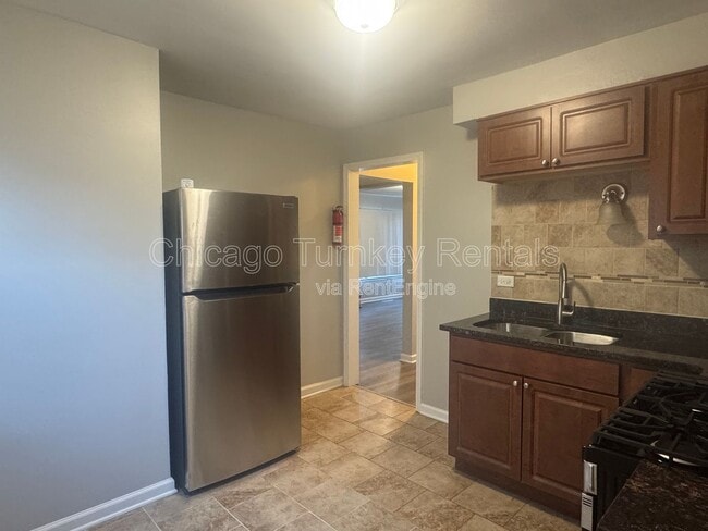 Building Photo - 1542 Shirley Dr