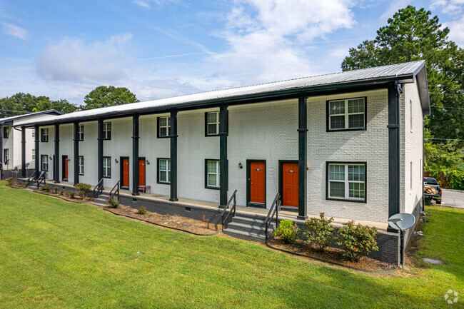 Building Photo - Elements44