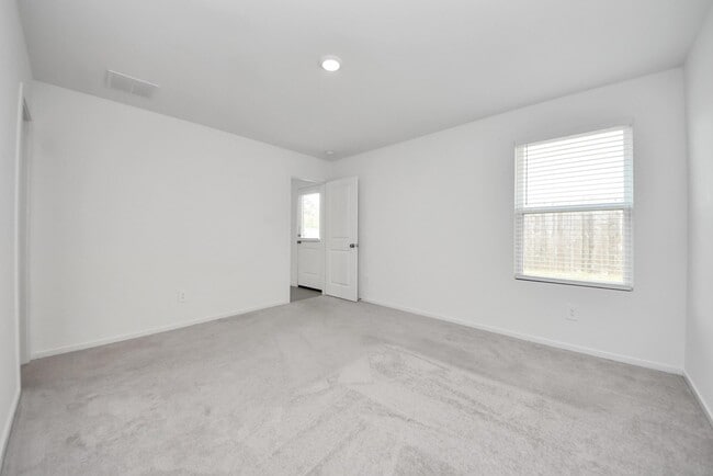 Building Photo - 248 Hazy Pnes Ln