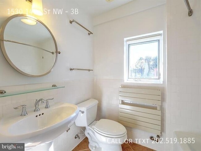 Building Photo - 1530 14th St NW