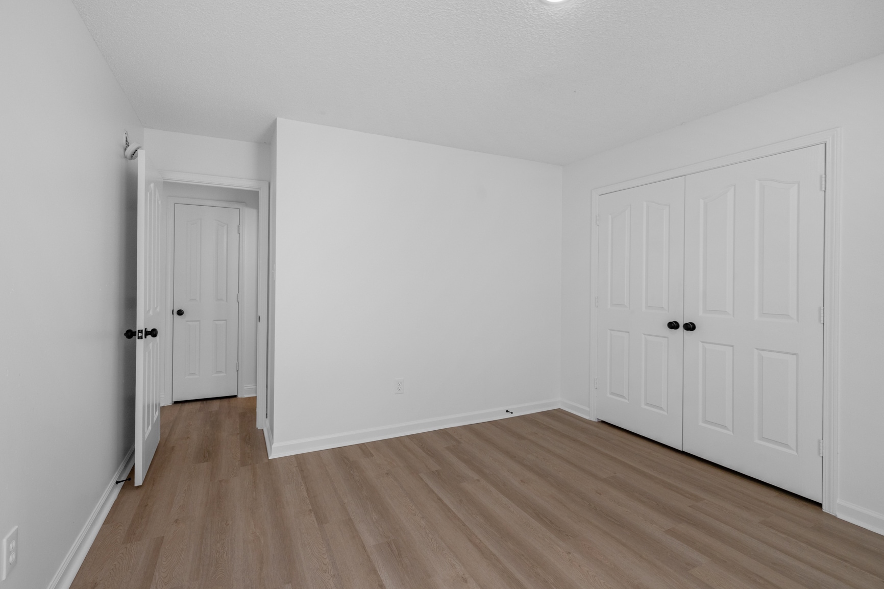Building Photo - 750 Sweetwater Dr