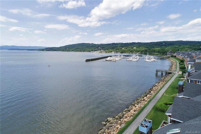 Building Photo - 205 Half Moon Bay Dr