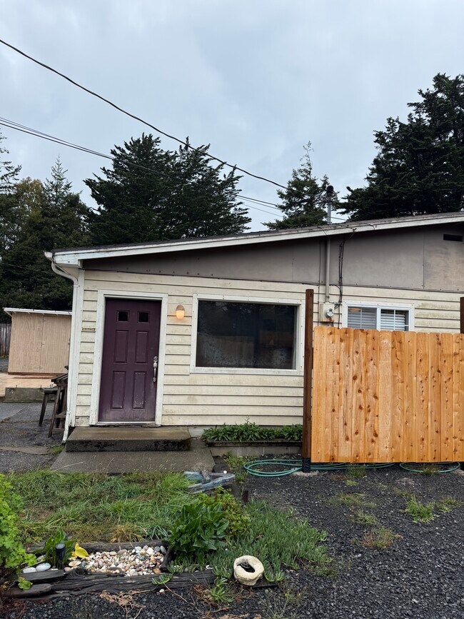 Primary Photo - 510 Madrona Ave