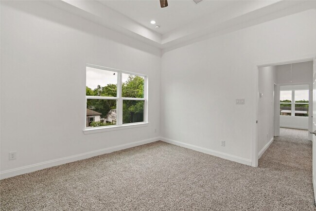 Building Photo - 4619 Stassen St