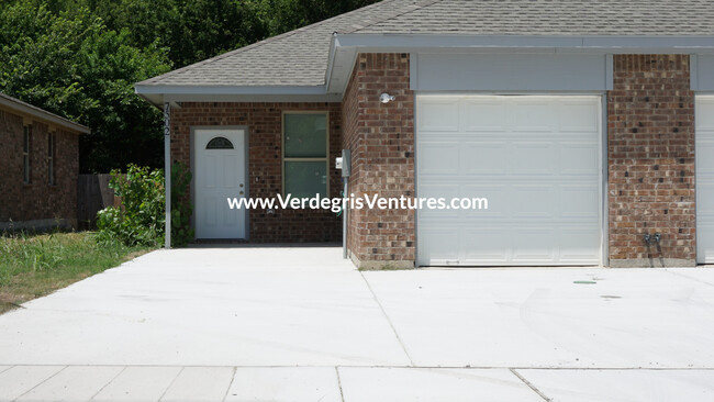 Building Photo - 7502 Novella Dr