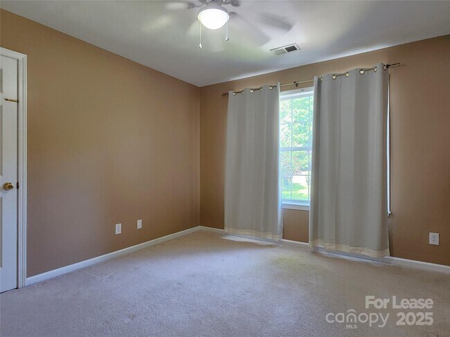 Building Photo - 7533 Lady Bank Dr