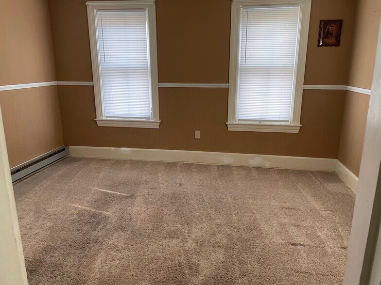 Living room - 6 S 2nd St