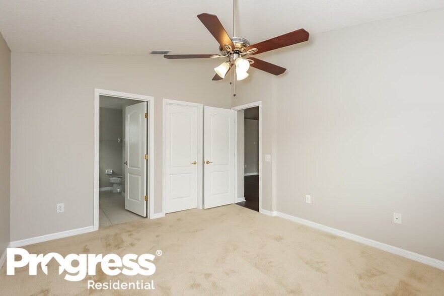 Building Photo - 7002 Crown Lake Dr