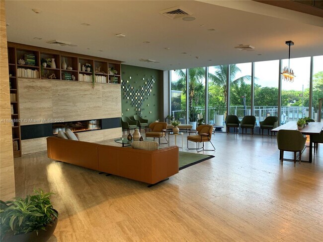 Building Photo - 16385 Biscayne Blvd
