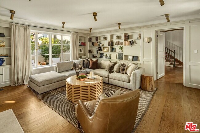 Building Photo - 1744 Reedvale Ln