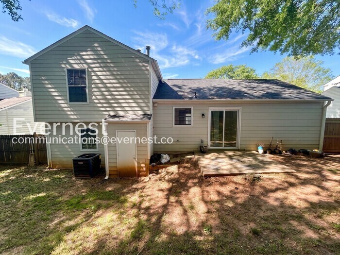 Building Photo - 1373 Mill Lake Cir