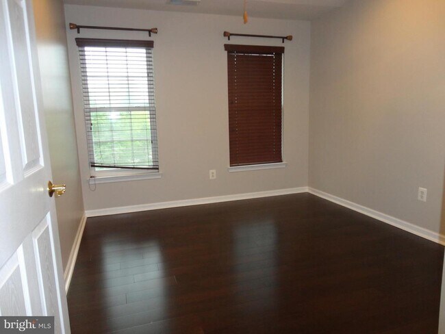 Building Photo - 25625 Anthem Terrace