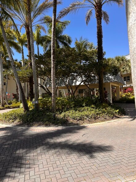 Brand New remodeled apartment - 8950 SW 69th Ct