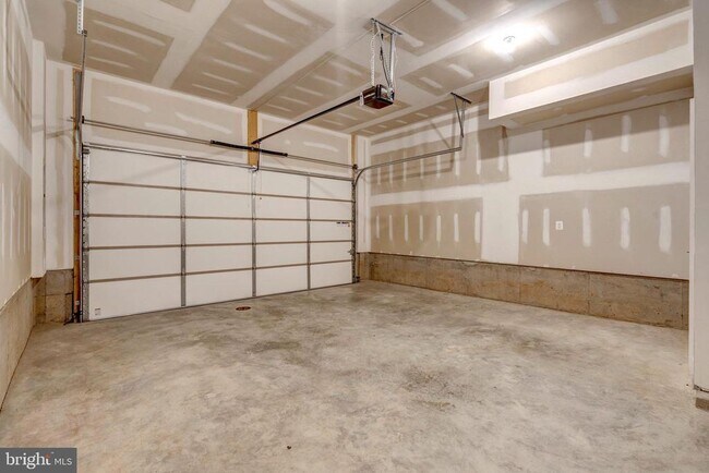 Building Photo - 14317 Beckett Glen Cir