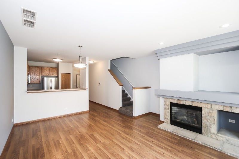 Building Photo - 720 Woodewind Dr