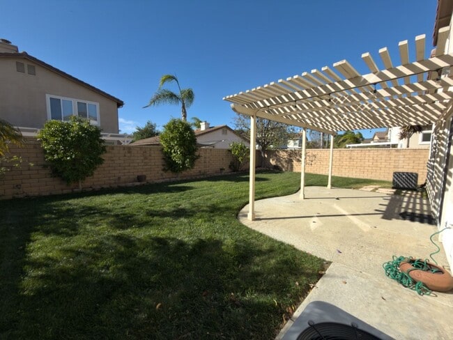 Building Photo - Beautiful home near La Mariposa Elementary School in Camarillo