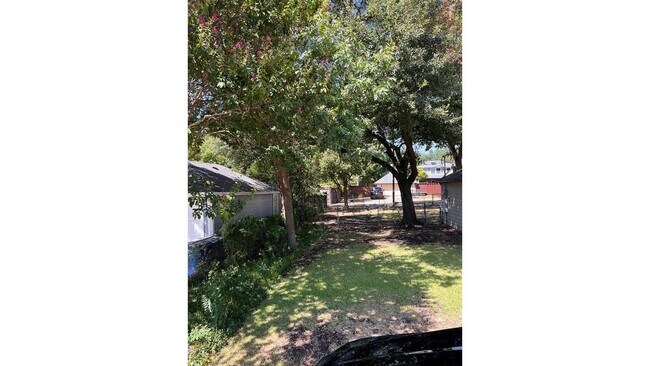 Building Photo - 6167 Vickery Blvd
