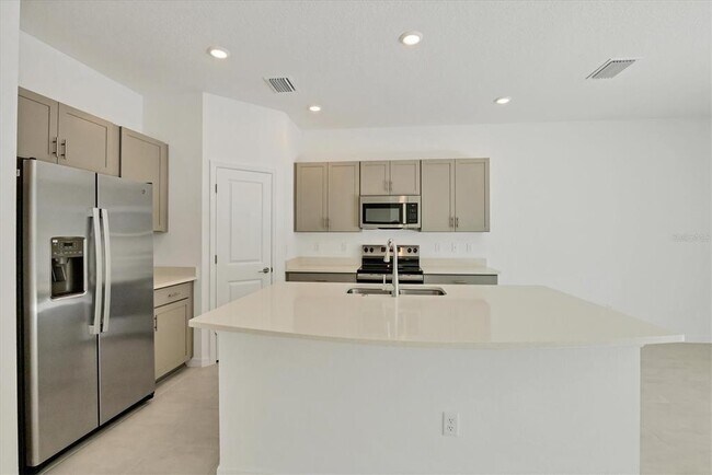 Building Photo - 15024 Cuzcorro Ct