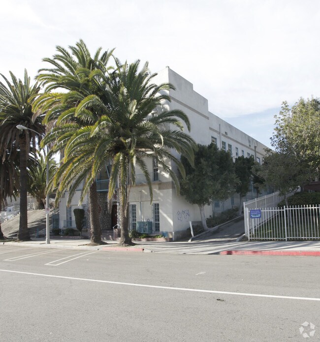 Primary Photo - La Pro I Apartments