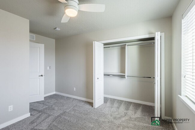 Building Photo - Heart of Meridian 4 Bed 3 Bath