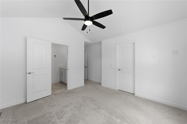 Building Photo - 2244 E 100th St