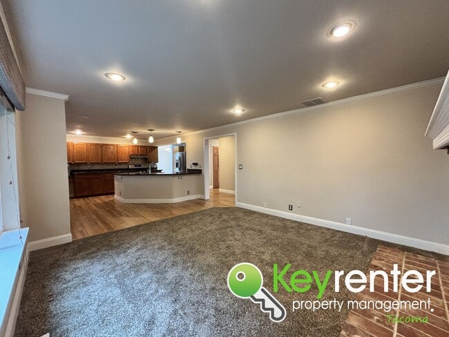 Building Photo - Spacious 5-Bedroom Home in Secluded Cul-De...