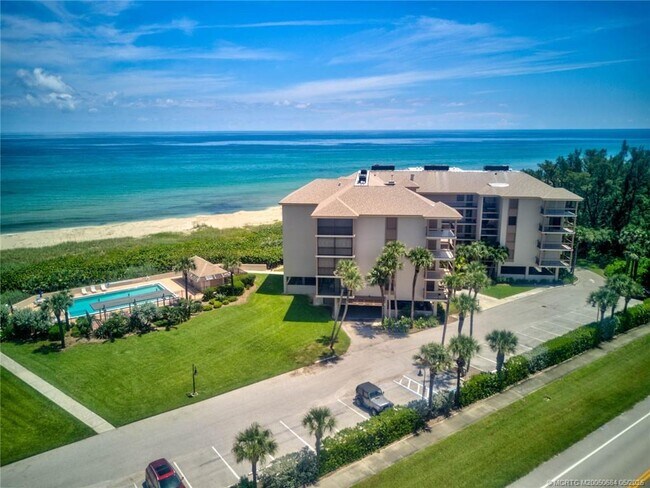 Building Photo - 2491 NE Ocean Blvd