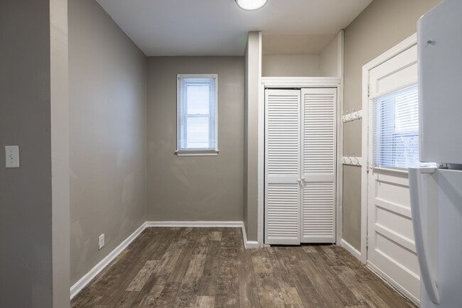 Building Photo - 3 Bedroom Midtown Home!