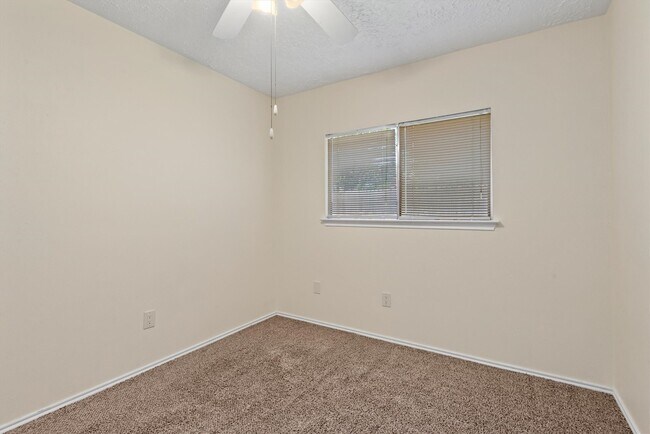 Building Photo - 11818 Westwold Dr