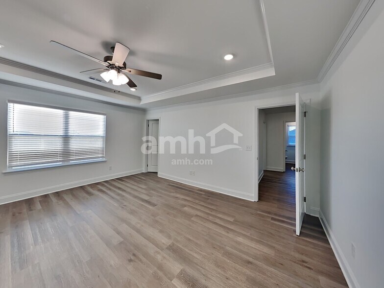 Building Photo - 231 Marin Dr