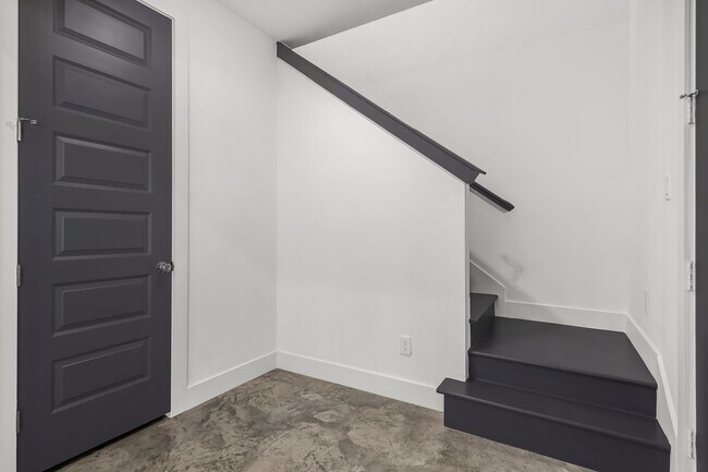 Building Photo - 3004 Alpha Wolf Ct