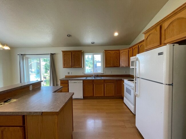 Building Photo - 105 Ben Williams Ln