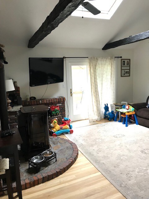 Building Photo - 89 Amesbury Rd