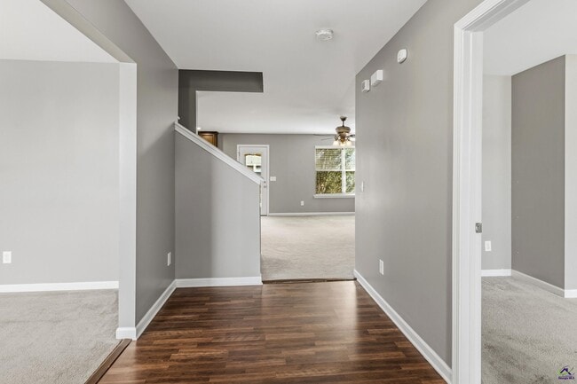 Building Photo - 100 Stoney Creek Dr