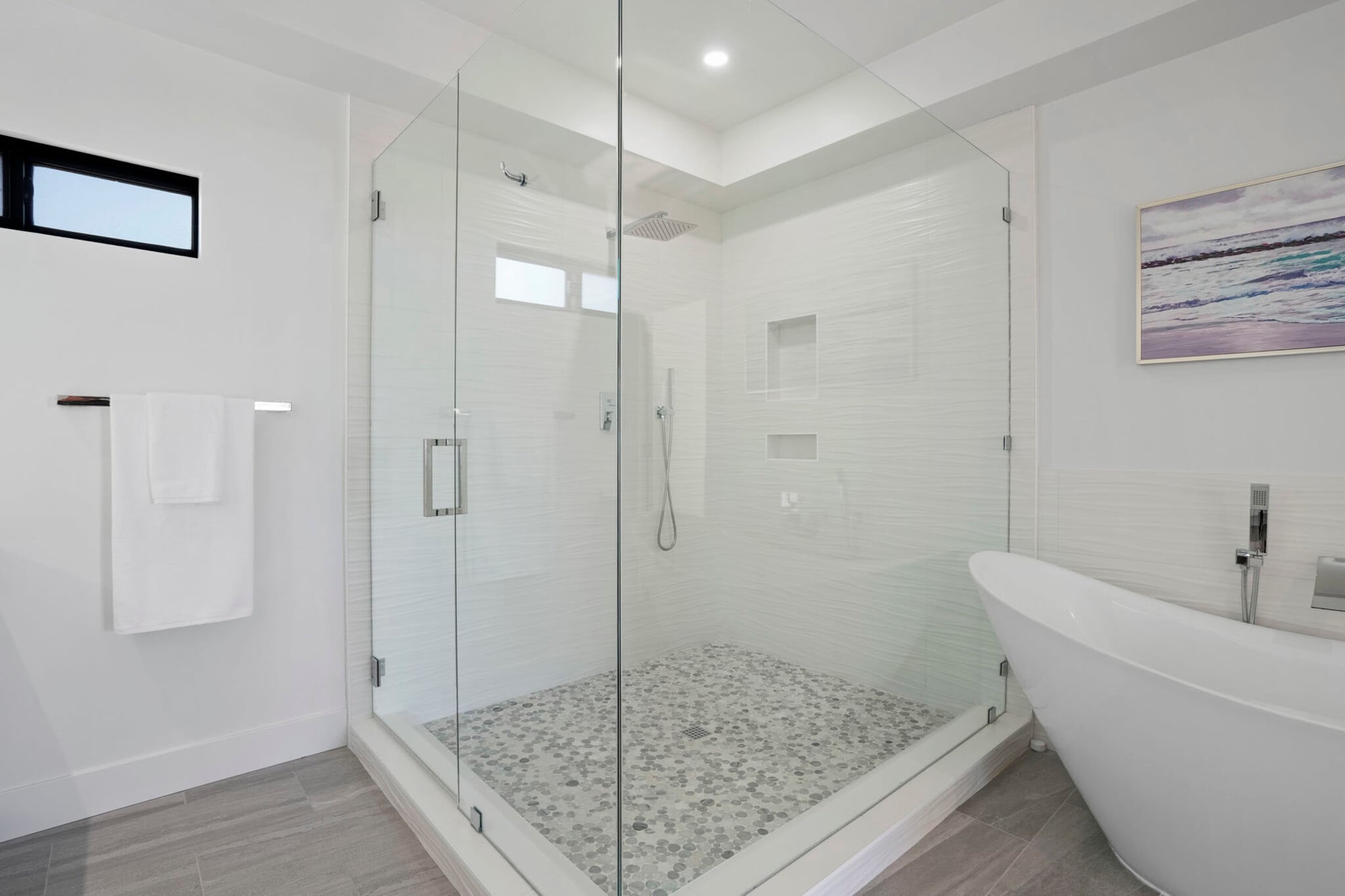 Master Shower & Curved Tub - 4386 Newport Ave