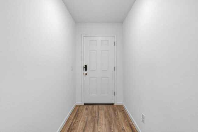 Building Photo - 1796 W Laguna Dr
