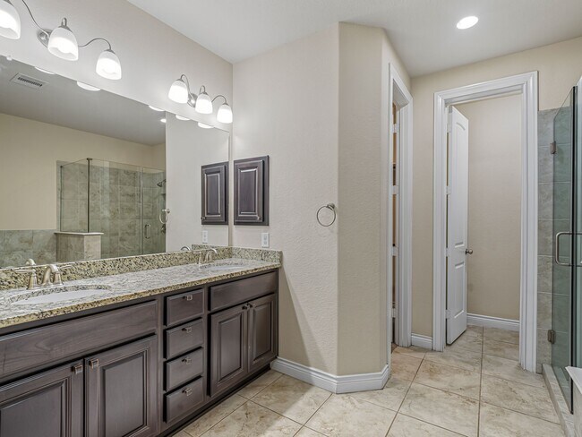 Building Photo - 24227 Peralta Glen Ln