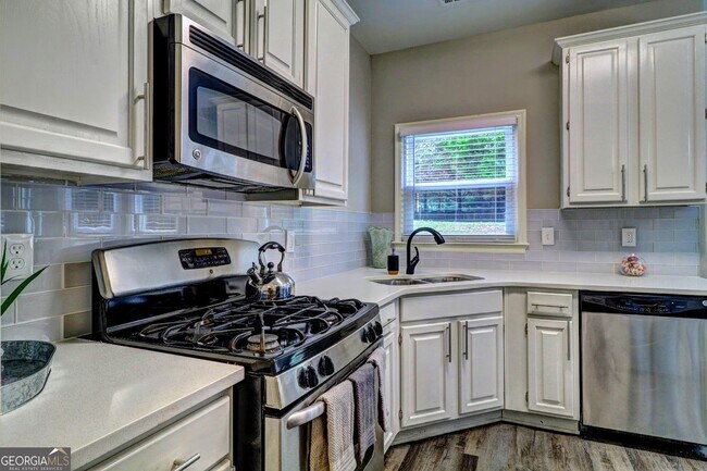 Building Photo - 10640 Victory Gate Dr